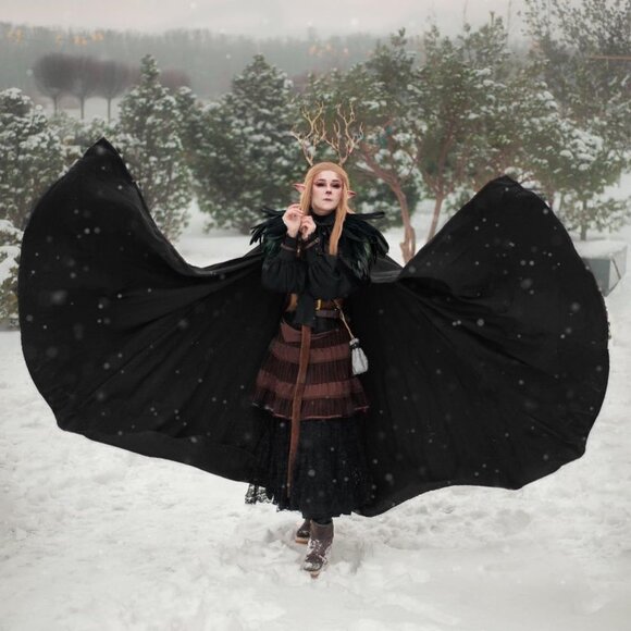 Women Feather Collar Velvet Cloak Vampire Cape Witch Queen Cosplay Costume - Picture 8 of 8